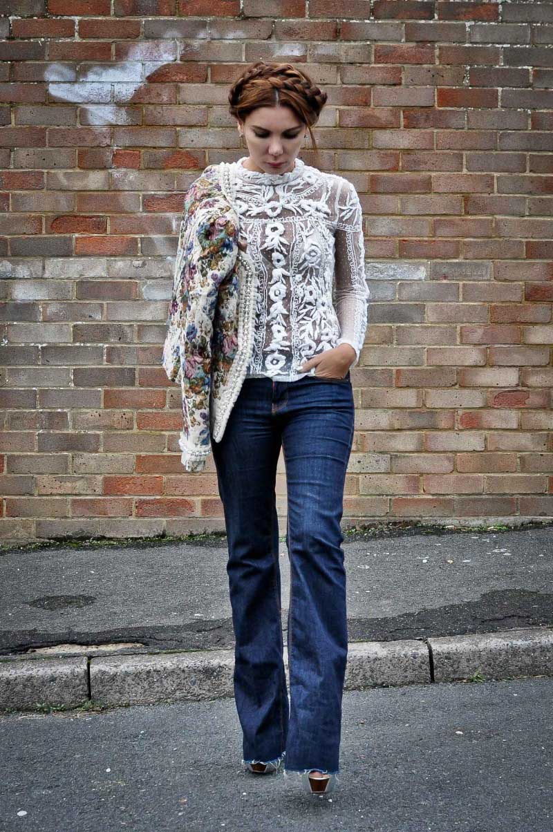 simona-mar-fashion-blogger-street-style-boohoo-tapestry-jacket-pearls-zara-embroidered-swiss-dot-flower-lace-top-flared-leg-jeans-hair-braids-trend-2