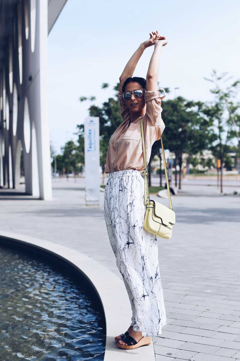 marble-print-maxi-skirt-twist-and-tango-style-in-lima