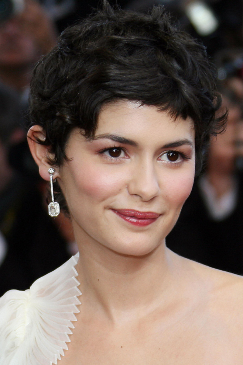 hairstyle-Audrey-Tautou-pixie-crop