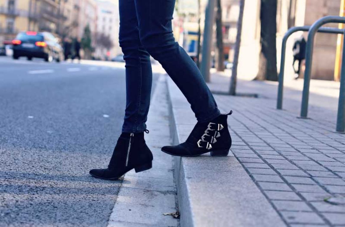 style-in-lima-zara-buckle-boots
